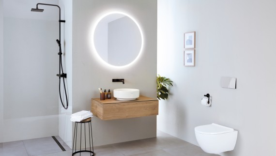 Bathroom with Geberit VariForm washplace and Acanto WC Bathroom with Geberit VariForm washplace and Acanto WC