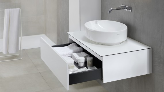 Geberit VariForm round lay-on washbasin with washbasin cabinet (© Geberit) Geberit VariForm round lay-on washbasin with washbasin cabinet (© Geberit)