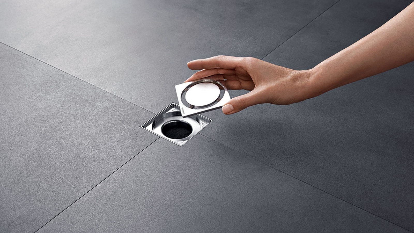Removable cover of the Geberit shower floor drain Removable cover of the Geberit shower floor drain