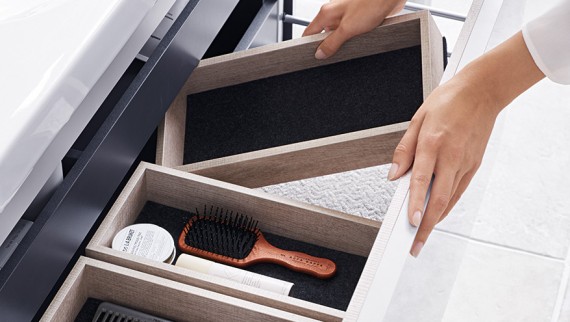 Acanto bathroom furniture with drawer