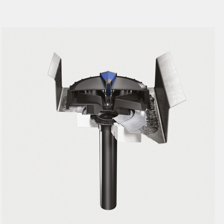 Instalimi i sistemit të kullimit sifonik Geberit Pluvia në një çati me ulluk çeliku