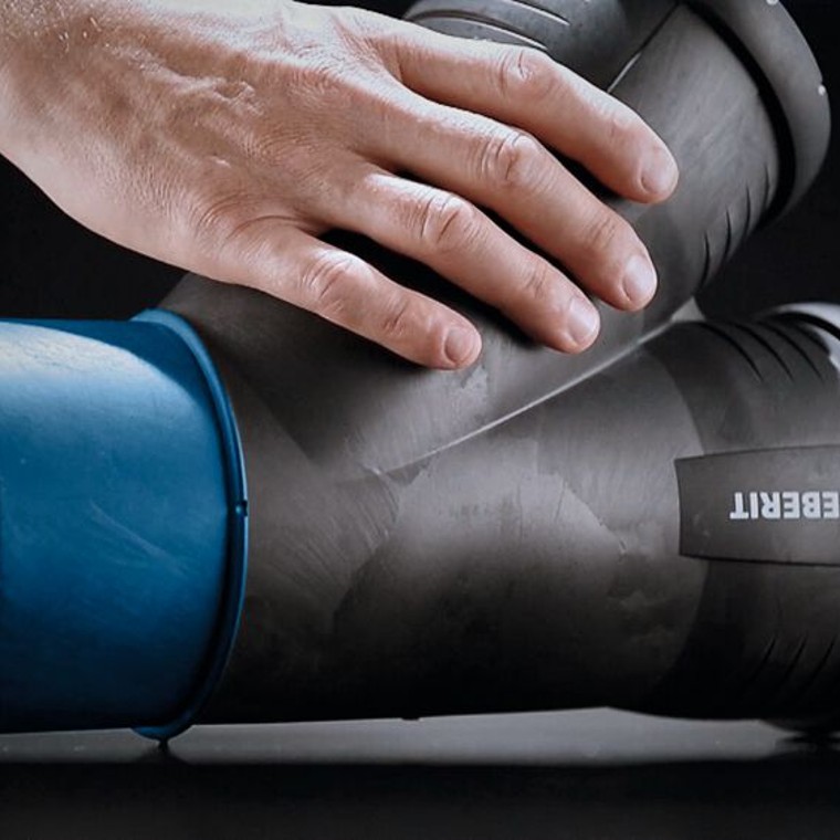 Clearly visible insertion area Clearly visible insertion area