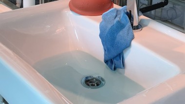 The water drains out of the washbasin The water drains out of the washbasin