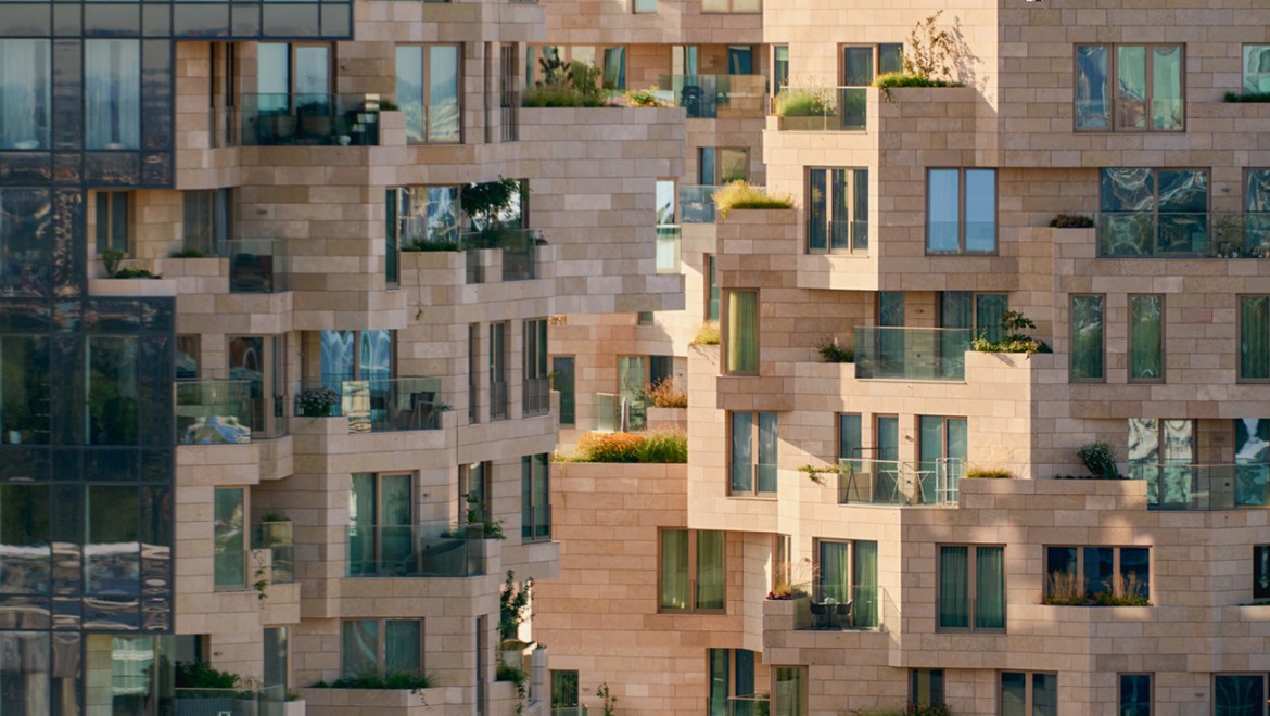 "The Valley" challenges the usual notion of architecture (© Marcel Steinbach) "The Valley" challenges the usual notion of architecture (© Marcel Steinbach)