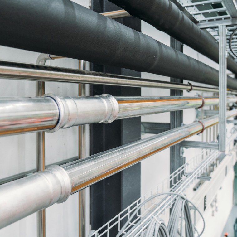 Në shumë përdorime industriale, si ajri i kompresuar, gazrat inerte dhe presioni negativ